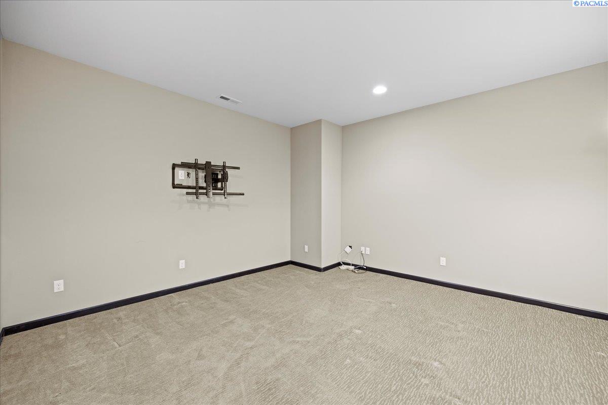 305 Rachel Road Kennewick, WA 99338 - Photo 37 of 50 Gallery Image 37