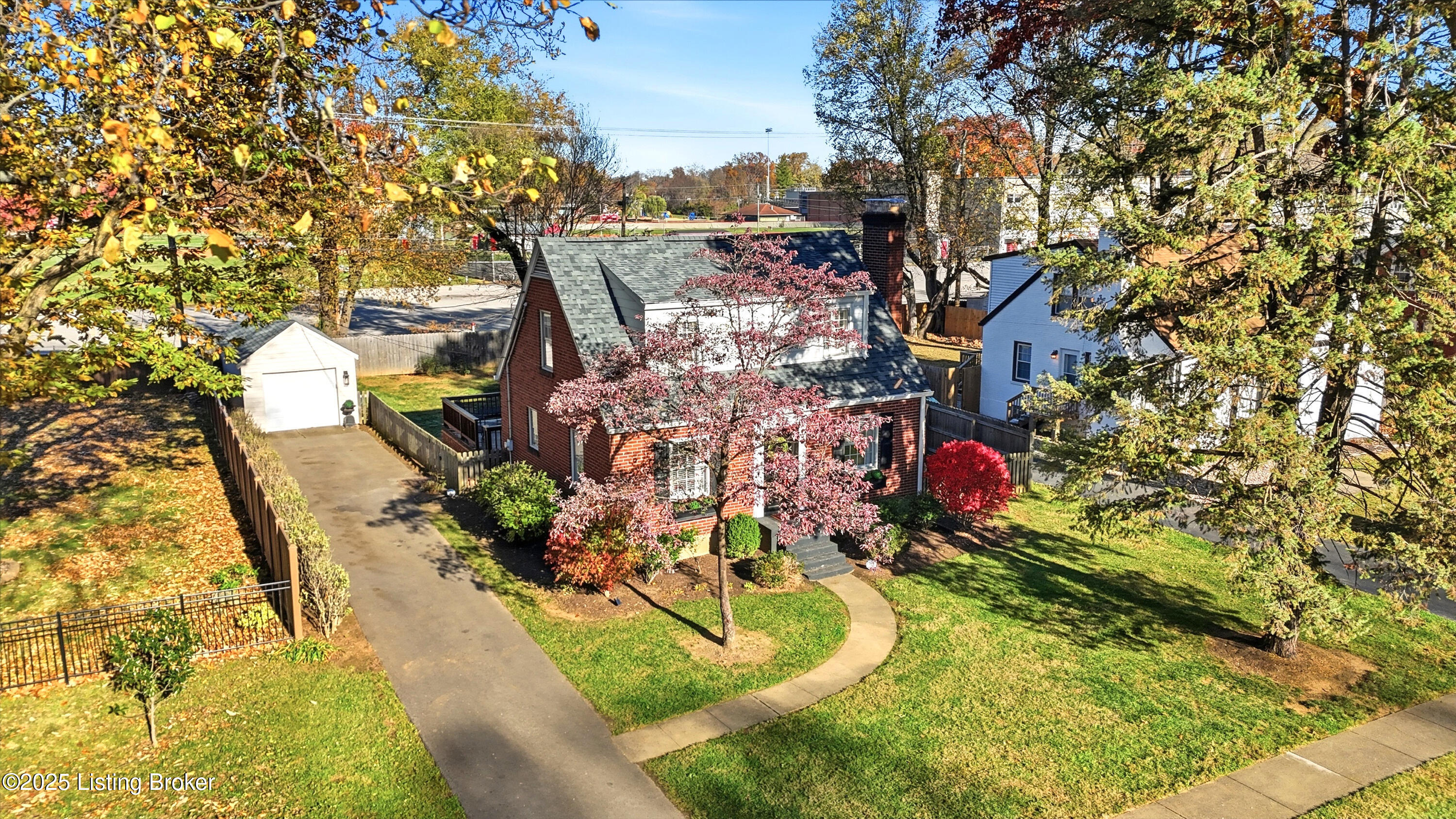 4205 Alton Road Louisville, KY 40207 - Photo 47 of 55 4205alton_louisvillerealestatemedia_224