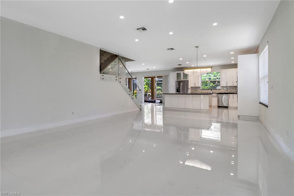 8271 Laurel Lakes Way Naples, FL 34119 - Photo 17 of 33