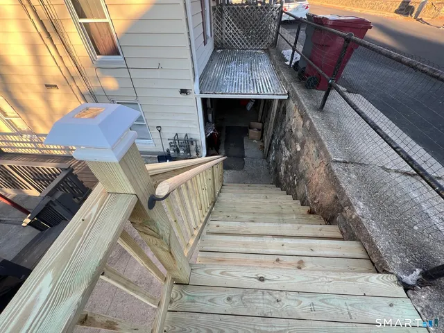 $1,650 | 90 Aetna Street, Naugatuck, CT 06770