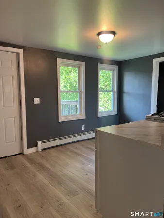 $1,750 | 90 Aetna Street, Naugatuck, CT 06770