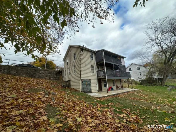 $1,750 | 90 Aetna Street, Naugatuck, CT 06770