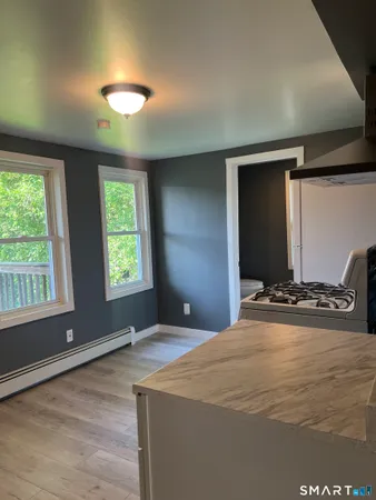 $1,750 | 90 Aetna Street, Naugatuck, CT 06770