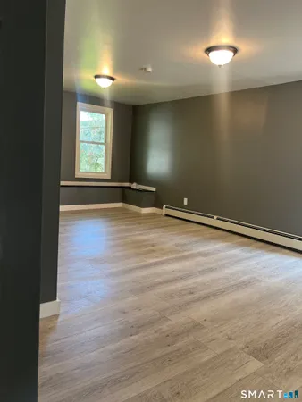 $1,750 | 90 Aetna Street, Naugatuck, CT 06770