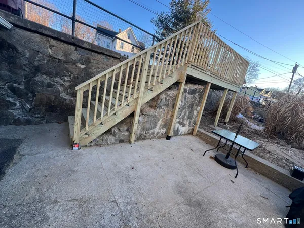 $1,750 | 90 Aetna Street, Naugatuck, CT 06770