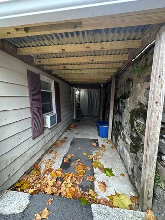 $1,750 | 90 Aetna Street, Naugatuck, CT 06770