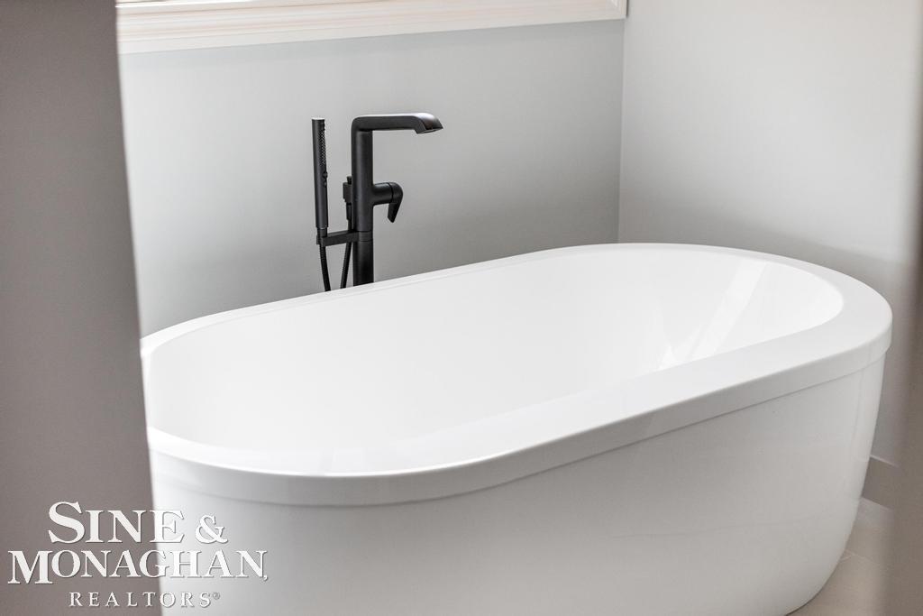 781 Fairford Road Grosse Pointe, MI 48236 - Photo 28 of 57 50158700-6c7e1447-8c3e-470a-8251-dbe4502353e8.JPG