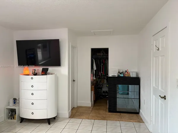 $3,500 | 3103 West 70th Street, Hialeah, FL 33018