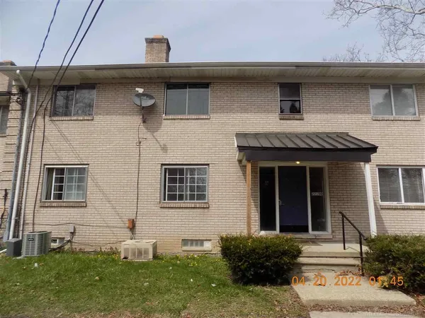 $89,000 | 22100 Dante Street, Unit BLDG F # 114, Oak Park, MI 48237
