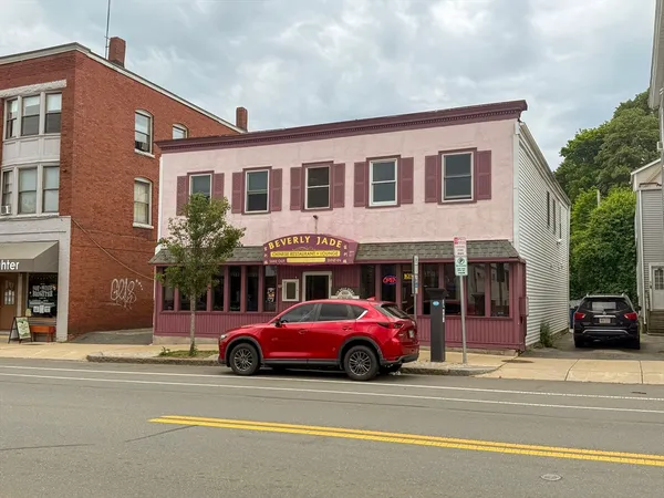 $2,500 | 277 Rantoul Street, Unit 2, Beverly, MA 01915