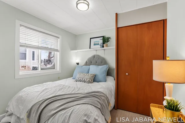 $1,249,900 | 1738 Waukazoo Drive, Holland, MI 49424