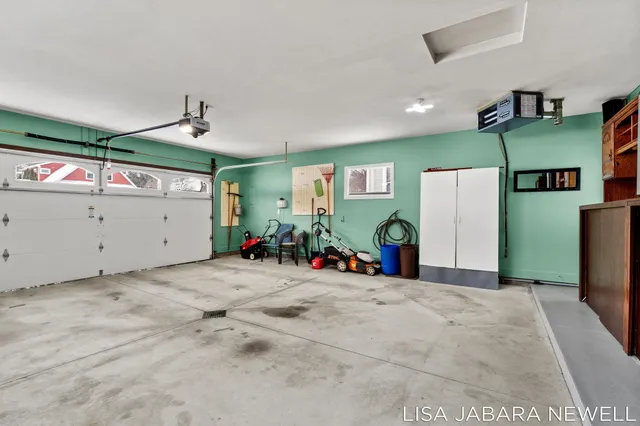 $1,249,900 | 1738 Waukazoo Drive, Holland, MI 49424