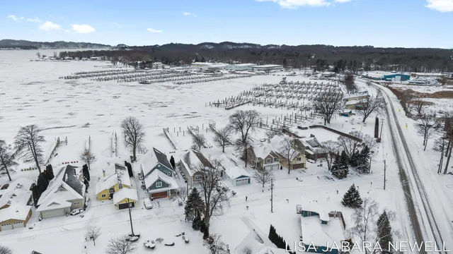 $1,249,900 | 1738 Waukazoo Drive, Holland, MI 49424