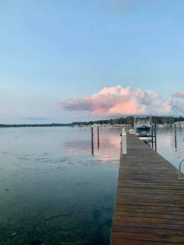 $1,249,900 | 1738 Waukazoo Drive, Holland, MI 49424