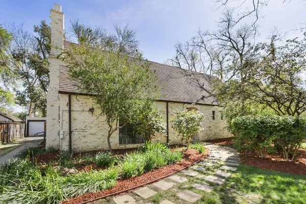 $1,799,000 | 53 College Park, Davis, CA 95616