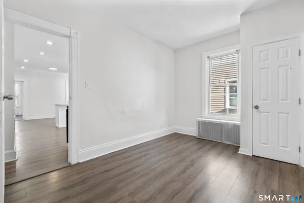 $2,500 | 394 Gregory Street, Unit 4, Bridgeport, CT 06604