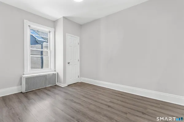 $2,500 | 394 Gregory Street, Unit 4, Bridgeport, CT 06604