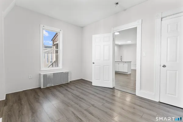 $2,500 | 394 Gregory Street, Unit 4, Bridgeport, CT 06604