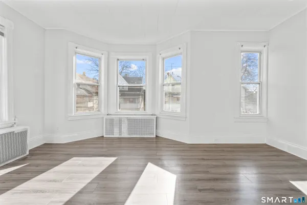 $2,500 | 394 Gregory Street, Unit 4, Bridgeport, CT 06604