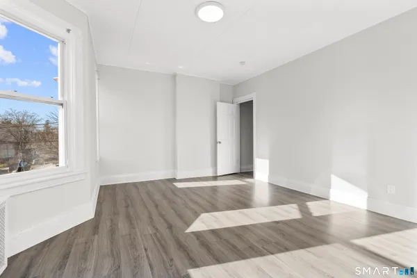 $2,500 | 394 Gregory Street, Unit 4, Bridgeport, CT 06604