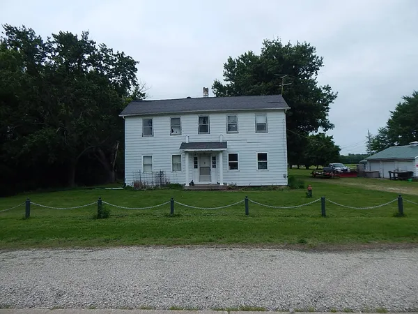$285,000 | 42 10th Street, Carbon Cliff, IL 61282