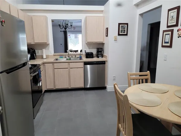 $2,250 | 730 Pine Cone Drive, Davenport, FL 33897