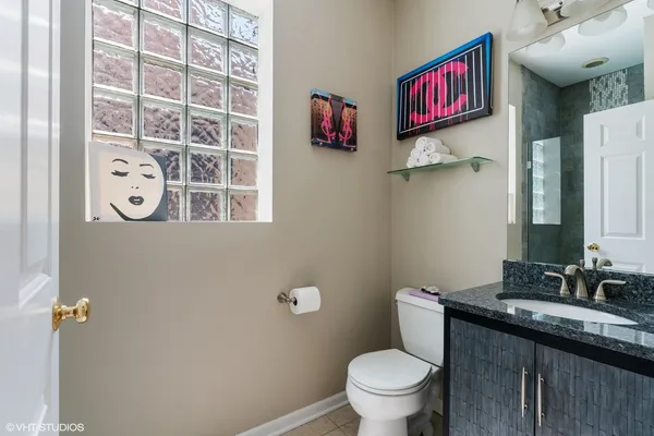 $4,000 | 840 North Wood Street, Unit 3, Chicago, IL 60622