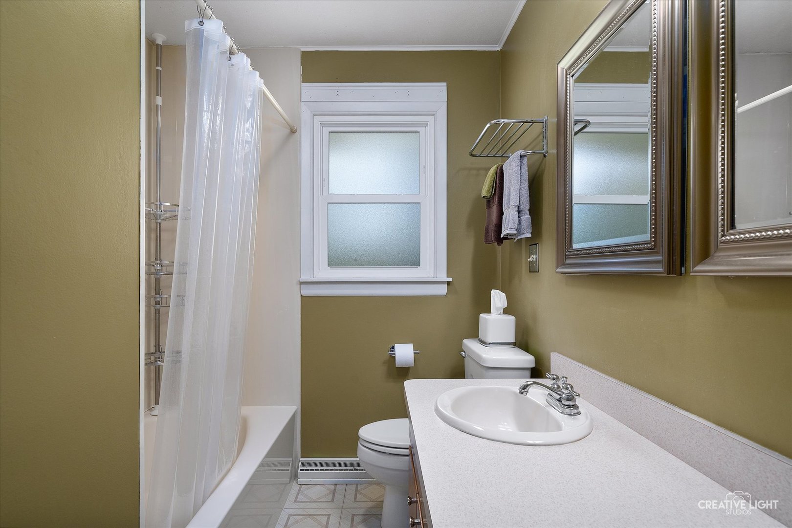 N350 Pleasant Hill Road Wheaton, IL 60187 - Photo 9 of 21 Gallery Image 9