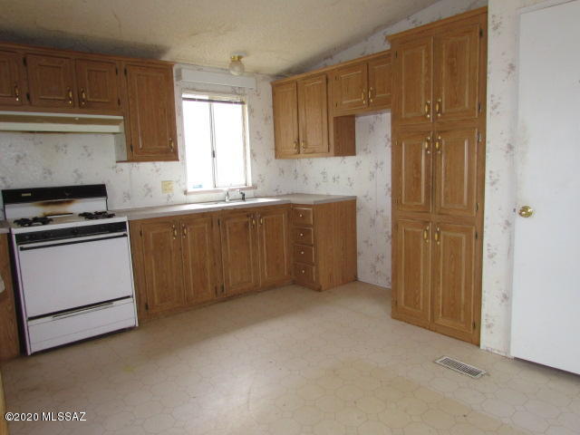 17621 West Picacho Road Marana, AZ 85653 - Photo 5 of 26