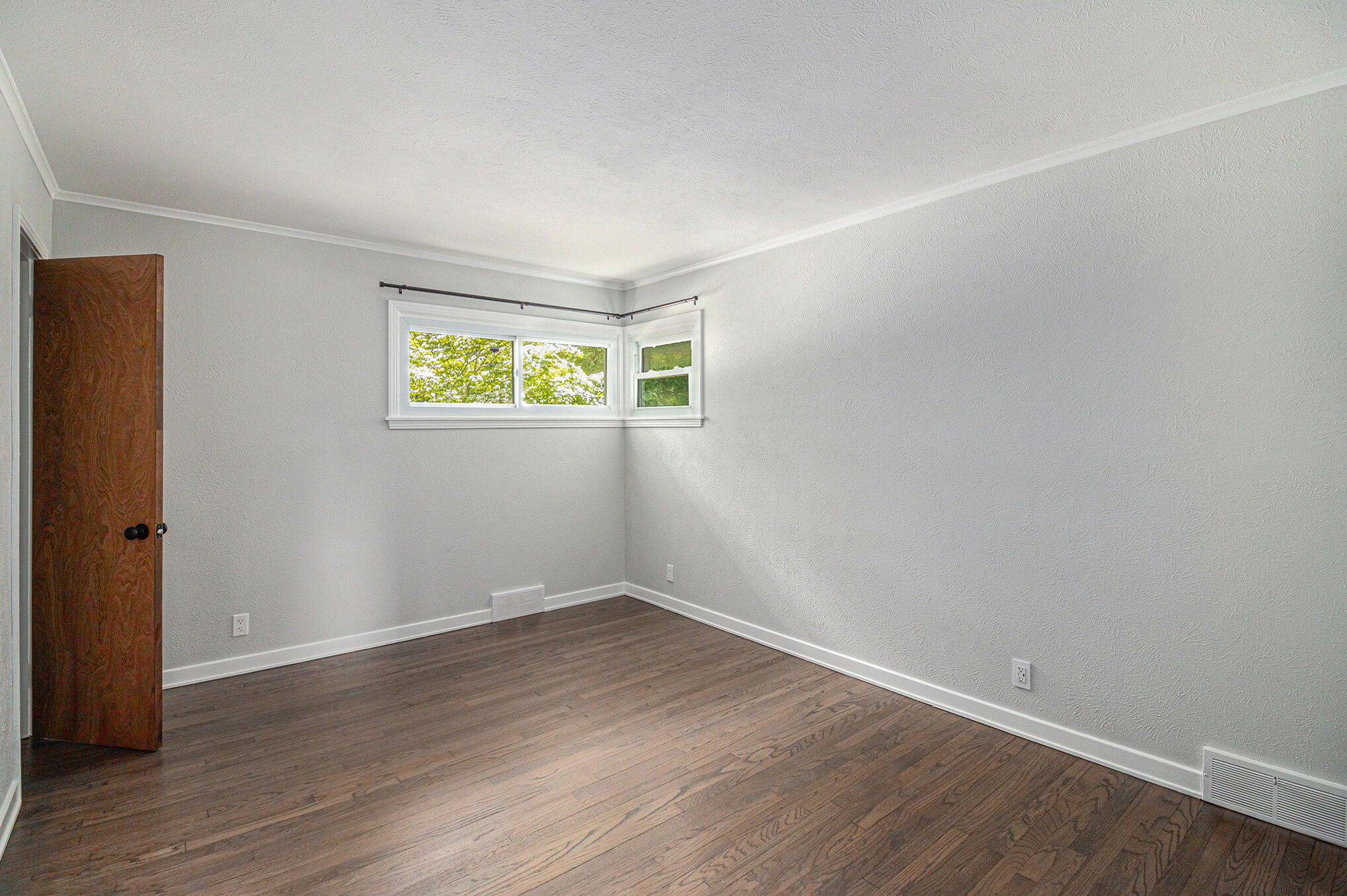 6261 Horton Road Jackson, MI 49201 - Photo 15 of 41 020_img_7103_165