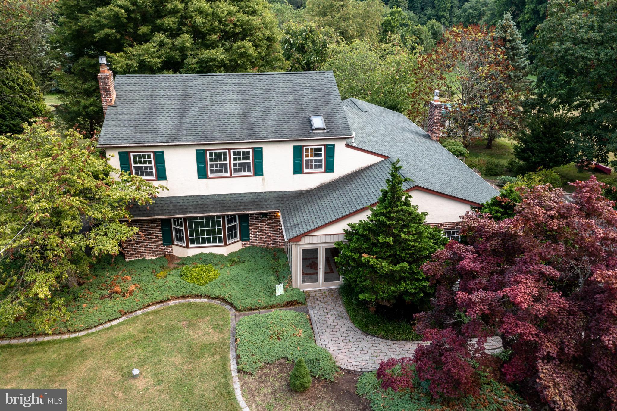 1820 St Peters Road Pottstown, PA 19465 - Photo 4 of 46
