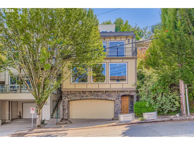 $675,000 | 1616 Southwest Montgomery Street, Portland, OR 97201