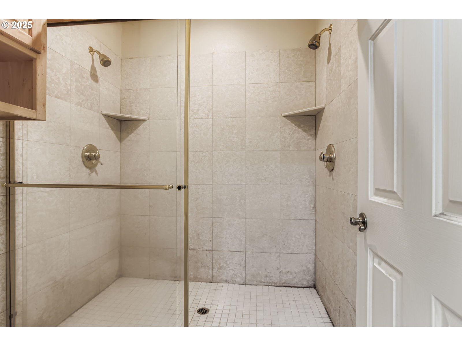 1616 Southwest Montgomery Street Portland, OR 97201 - Photo 22 of 32 Primary Bedroom