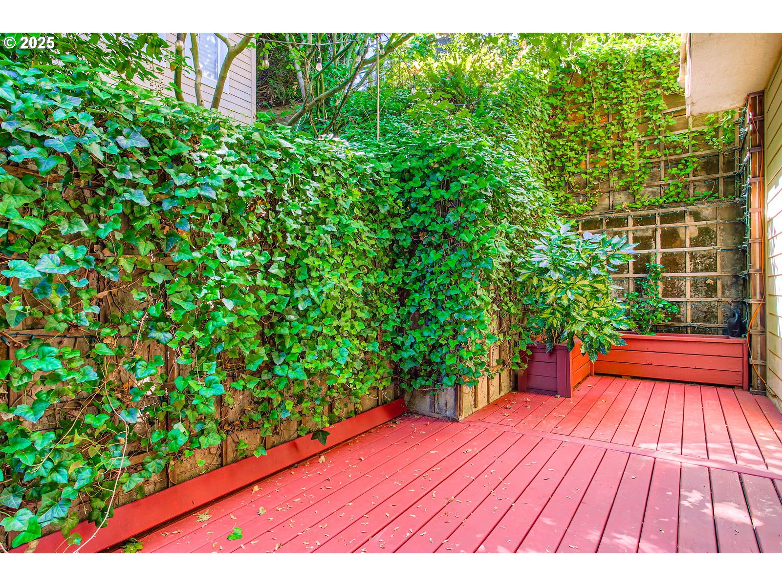 1616 Southwest Montgomery Street Portland, OR 97201 - Photo 27 of 32 Deck