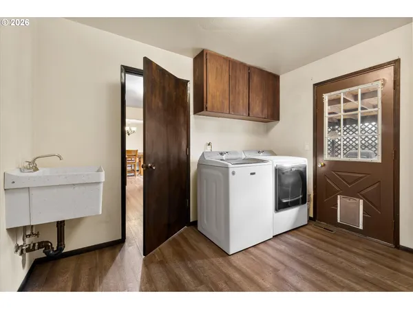 $559,000 | 2407 Northeast Libby Place, Bend, OR 97701