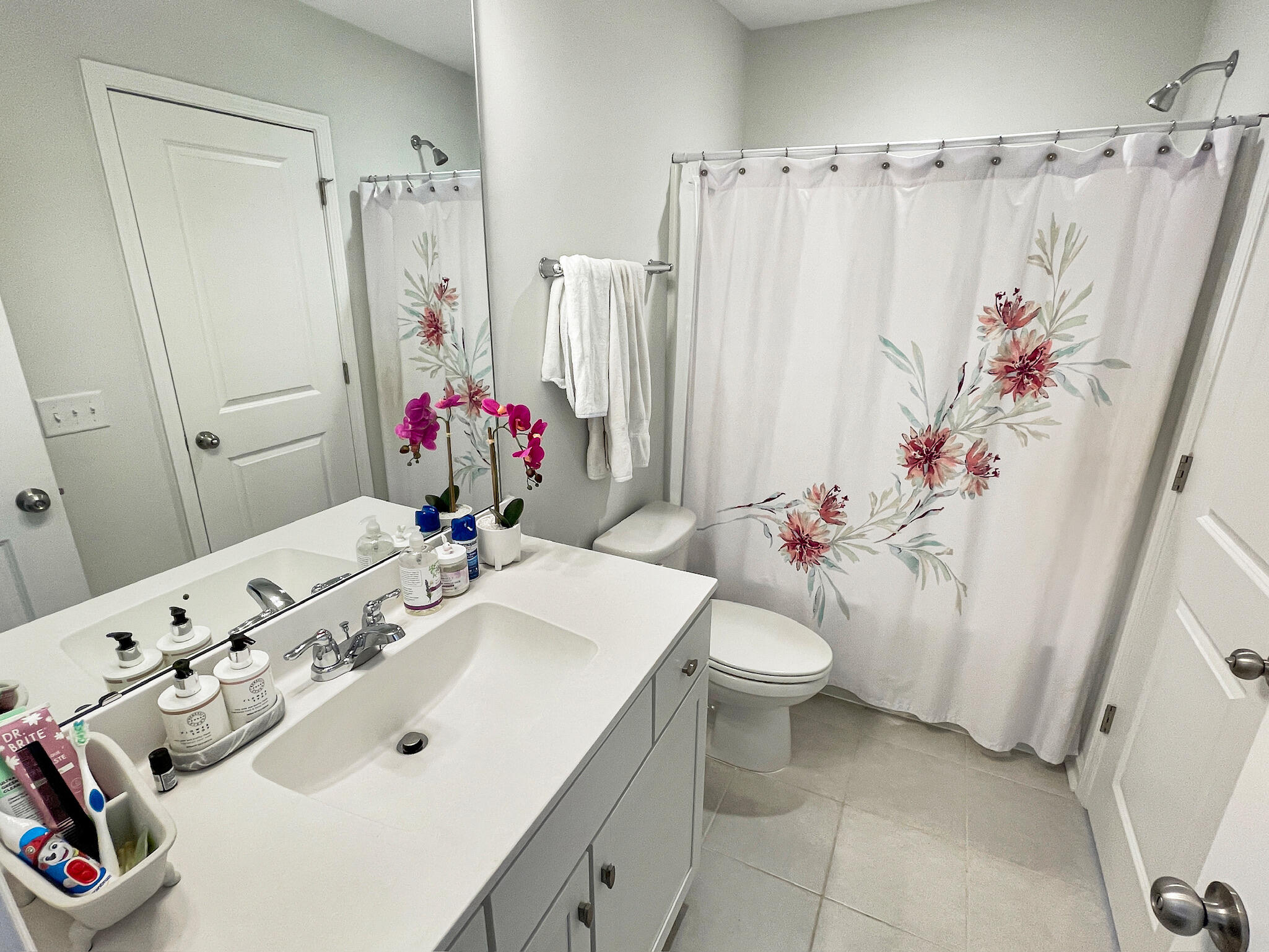 2101 Utsey Street Johns Island, SC 29455 - Photo 22 of 35 Andrew Flowers - 22upbath1