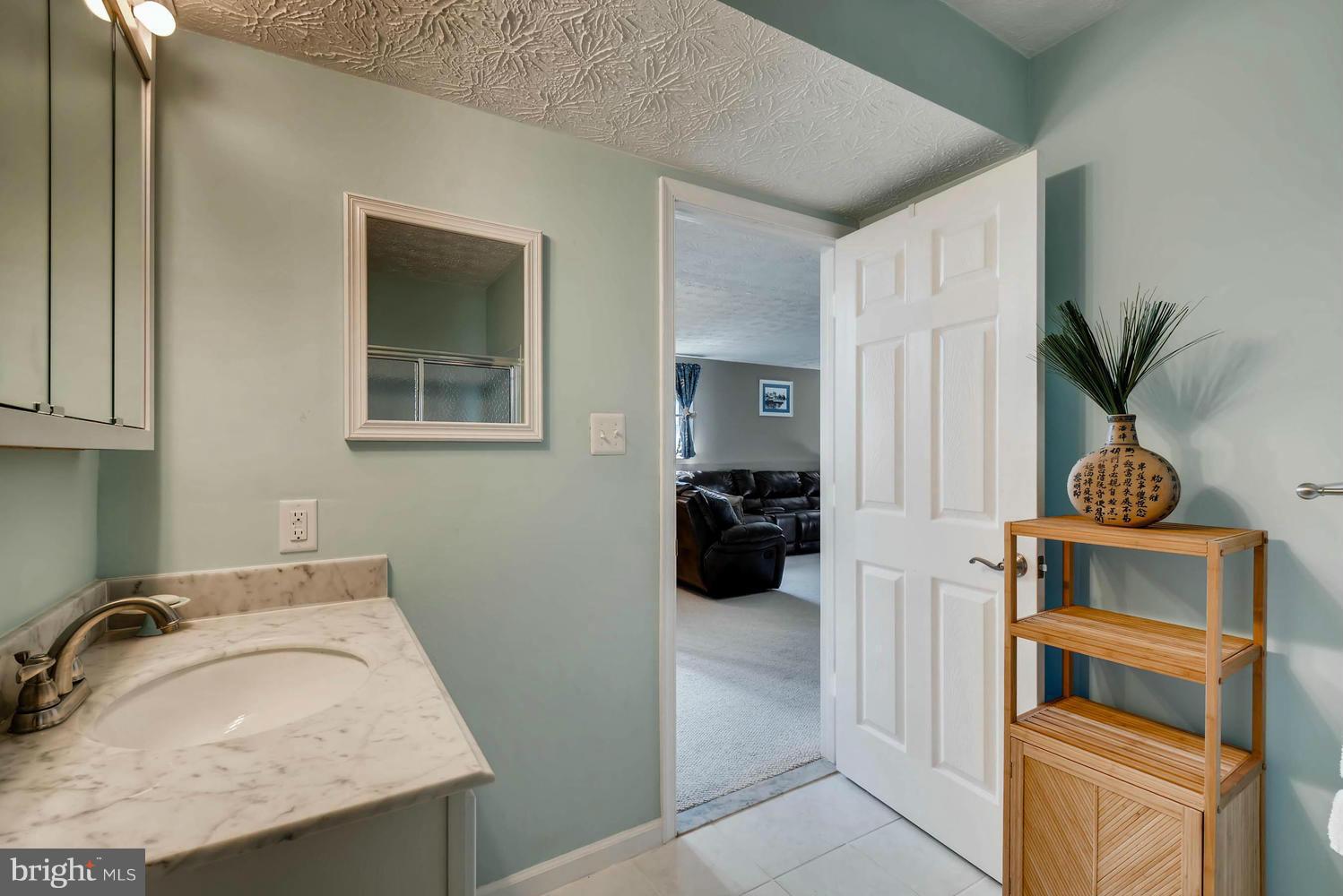 9216 Ramblebrook Road Baltimore, MD 21236 - Photo 24 of 30 Bath