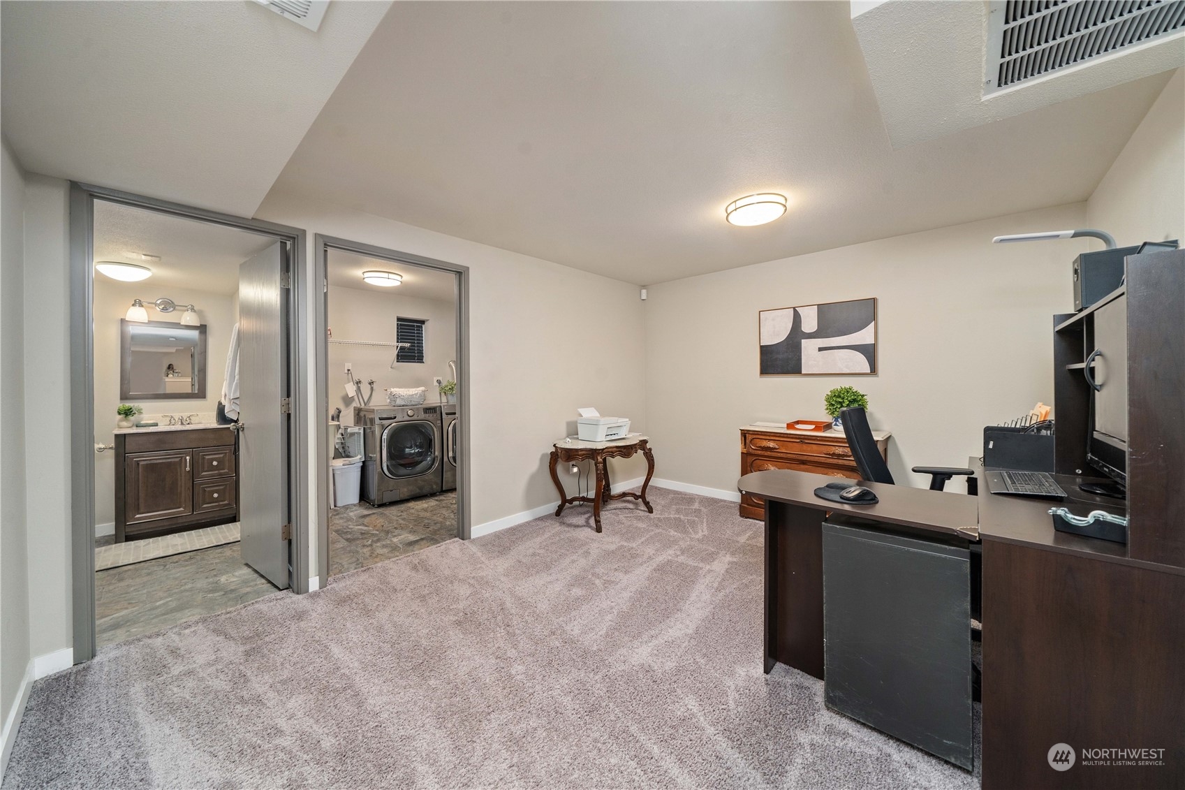 19620 Southeast 220th Street Renton, WA 98058 - Photo 19 of 38 Gallery Image 19