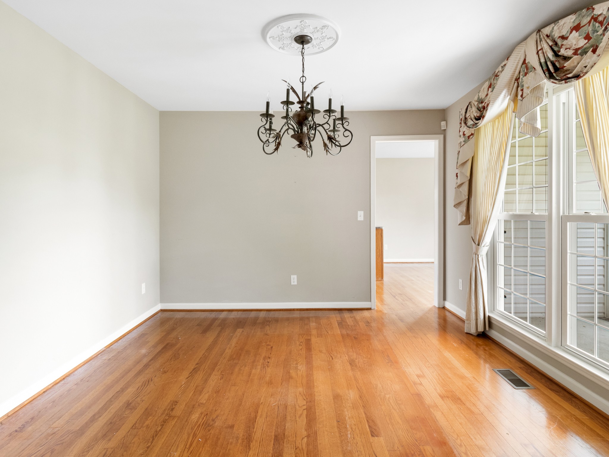 305 Short Springs Road Tullahoma, TN 37388 - Photo 8 of 43 Gallery Image 8