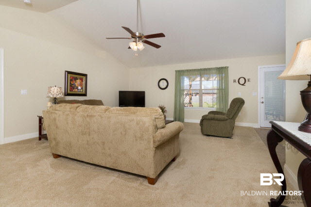 579 Fulton Loop Foley, AL 36535 - Photo 17 of 19 Living Area