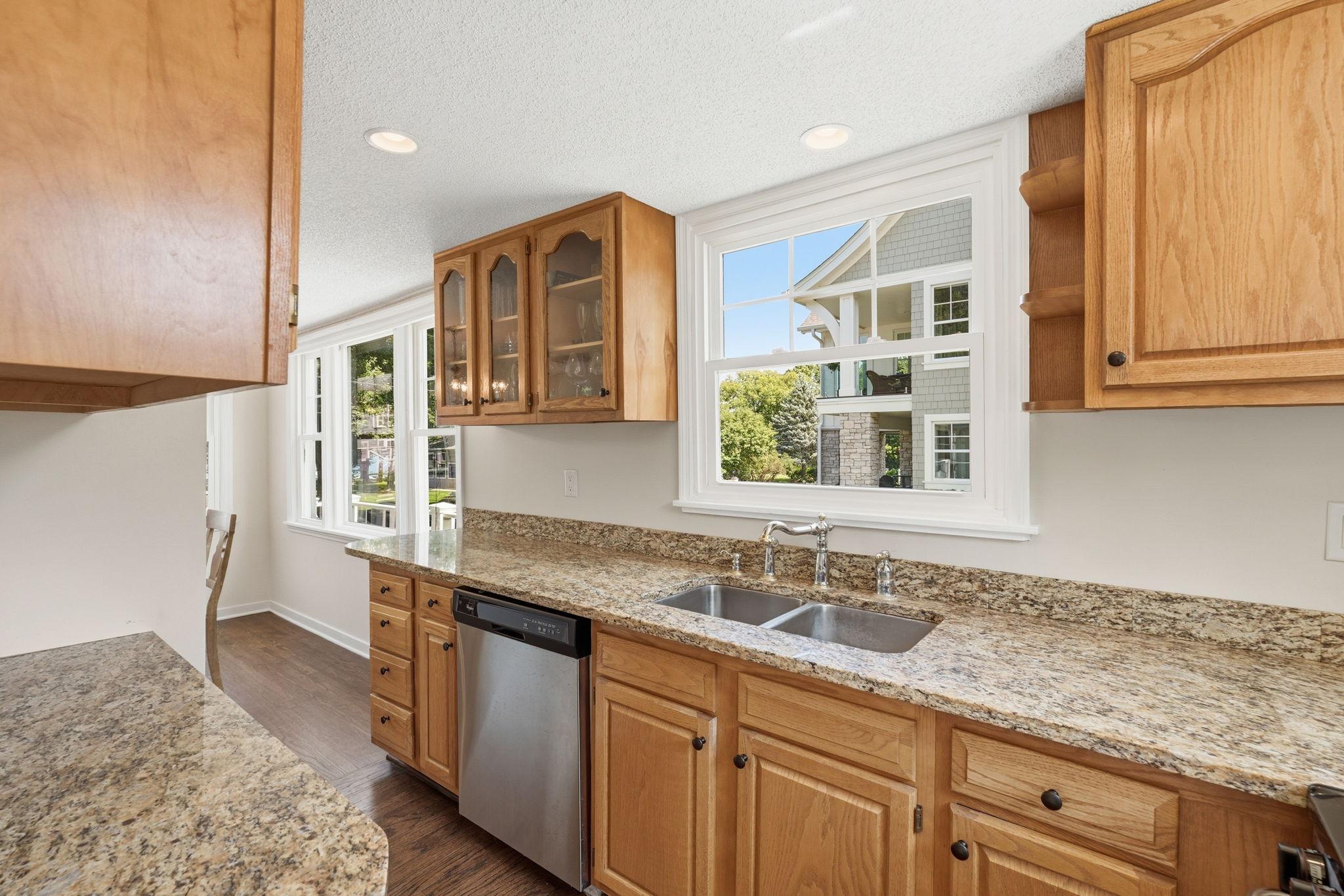 2800 Center Road Wayzata, MN 55391 - Photo 13 of 35 Gallery Image 13