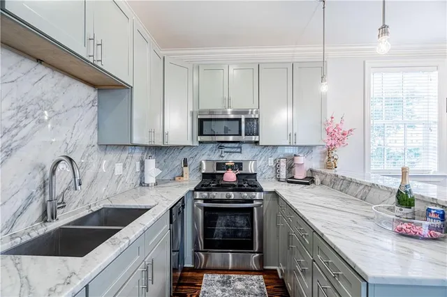$2,335,000 | 1201 Baronne Street, New Orleans, LA 70113