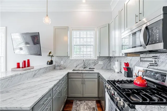 $2,335,000 | 1201 Baronne Street, New Orleans, LA 70113