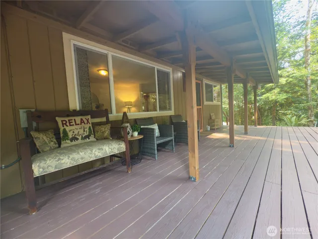 $359,000 | 961 North Potlatch Drive, Hoodsport, WA 98548