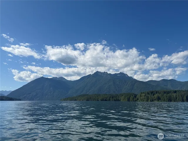 $359,000 | 961 North Potlatch Drive, Hoodsport, WA 98548