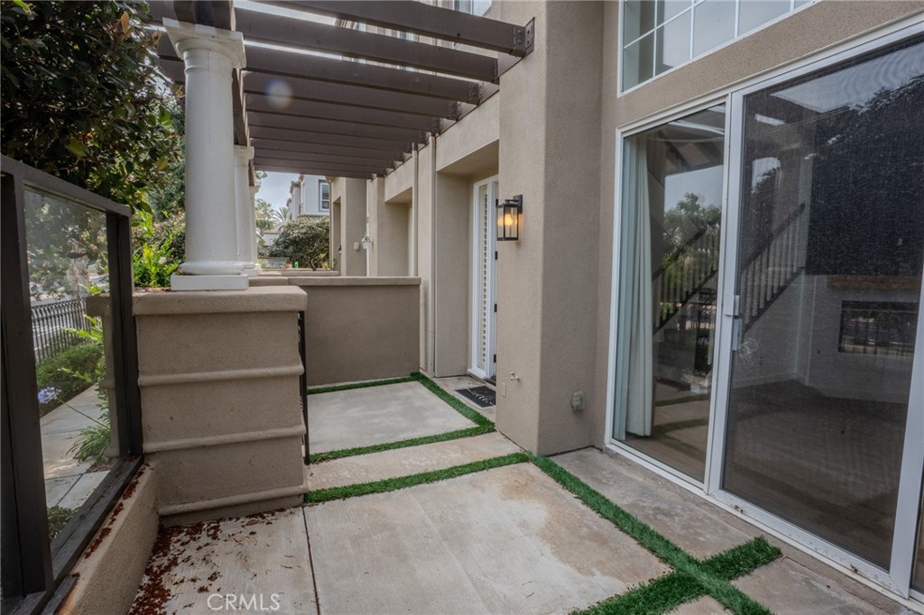 6237 Surfcove Circle Huntington Beach, CA 92648 - Photo 6 of 34