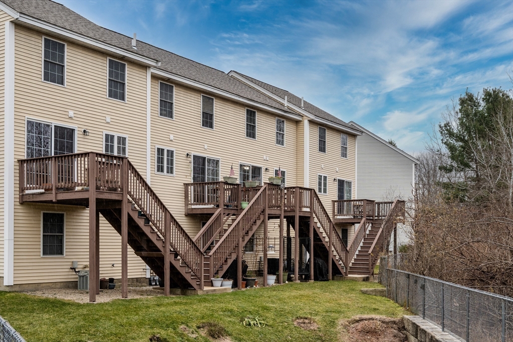 41 Boston Road, Unit 351 Billerica, MA 01862 - Photo 2 of 17 Gallery Image 2