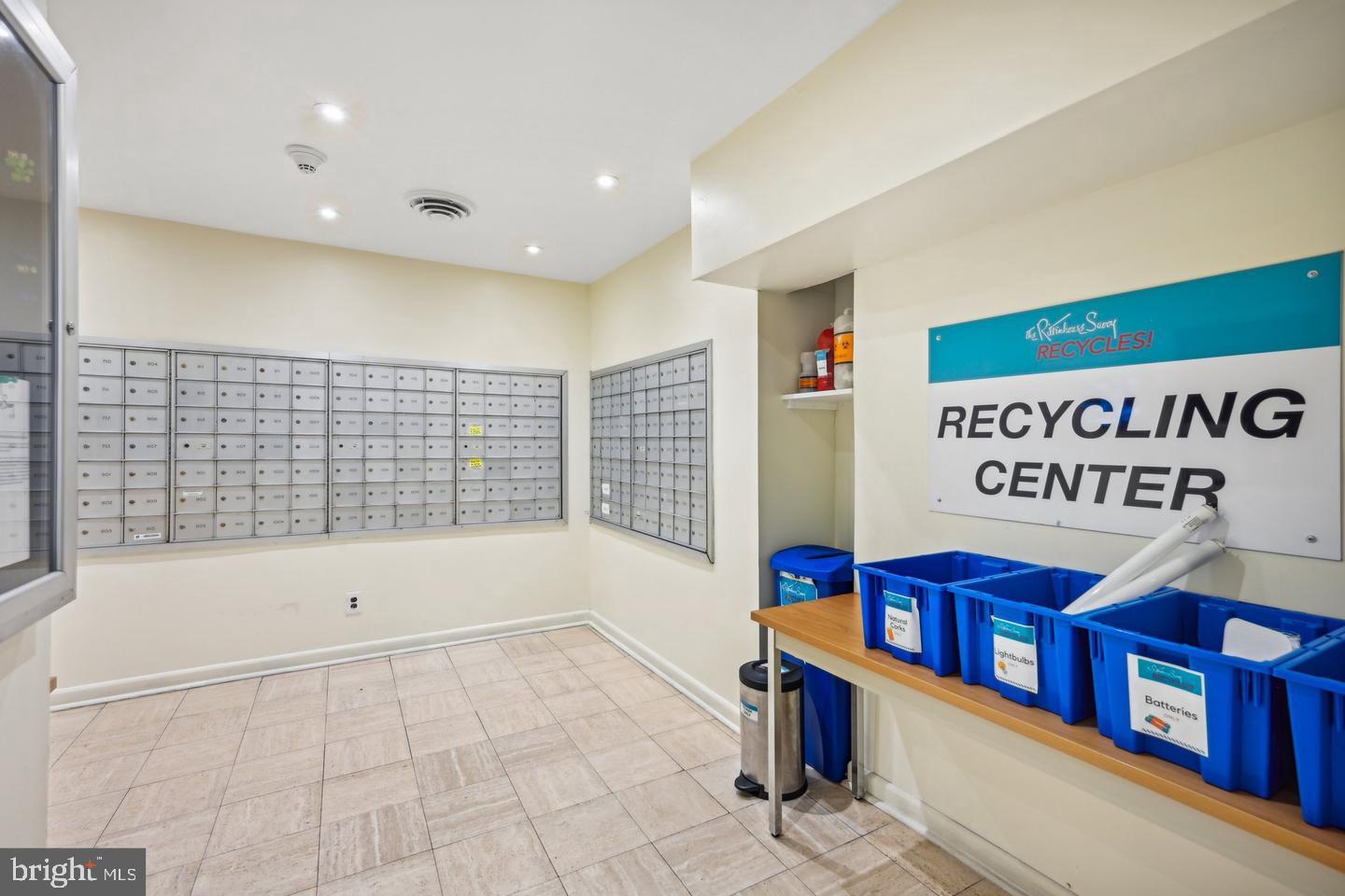 1810 Rittenhouse Square, Unit 1407 Philadelphia, PA 19103 - Photo 11 of 43 mail room