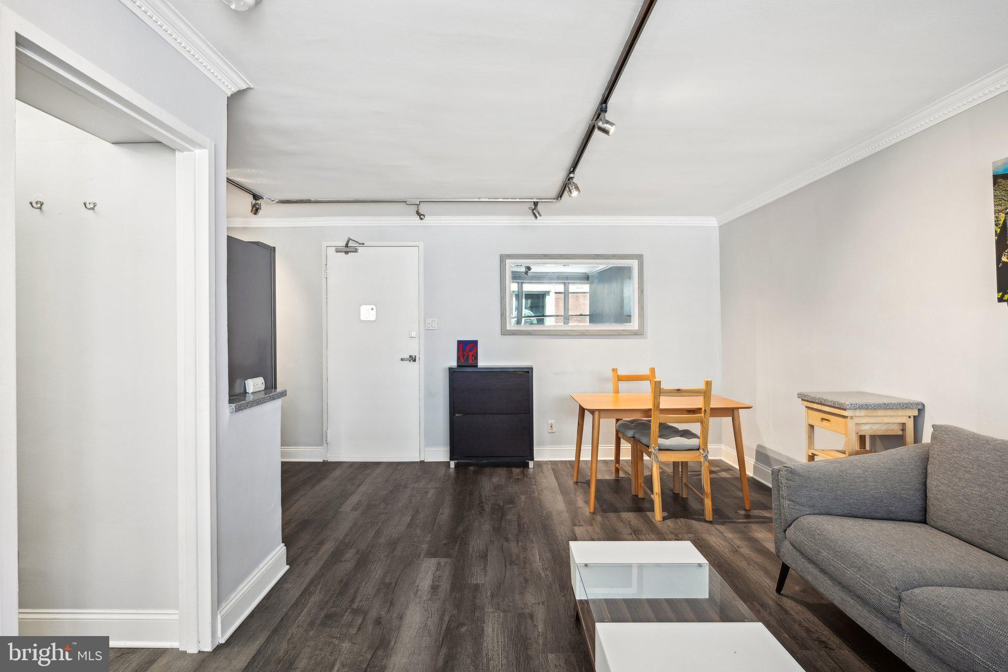 1810 Rittenhouse Square, Unit 1407 Philadelphia, PA 19103 - Photo 12 of 43 Gallery Image 12