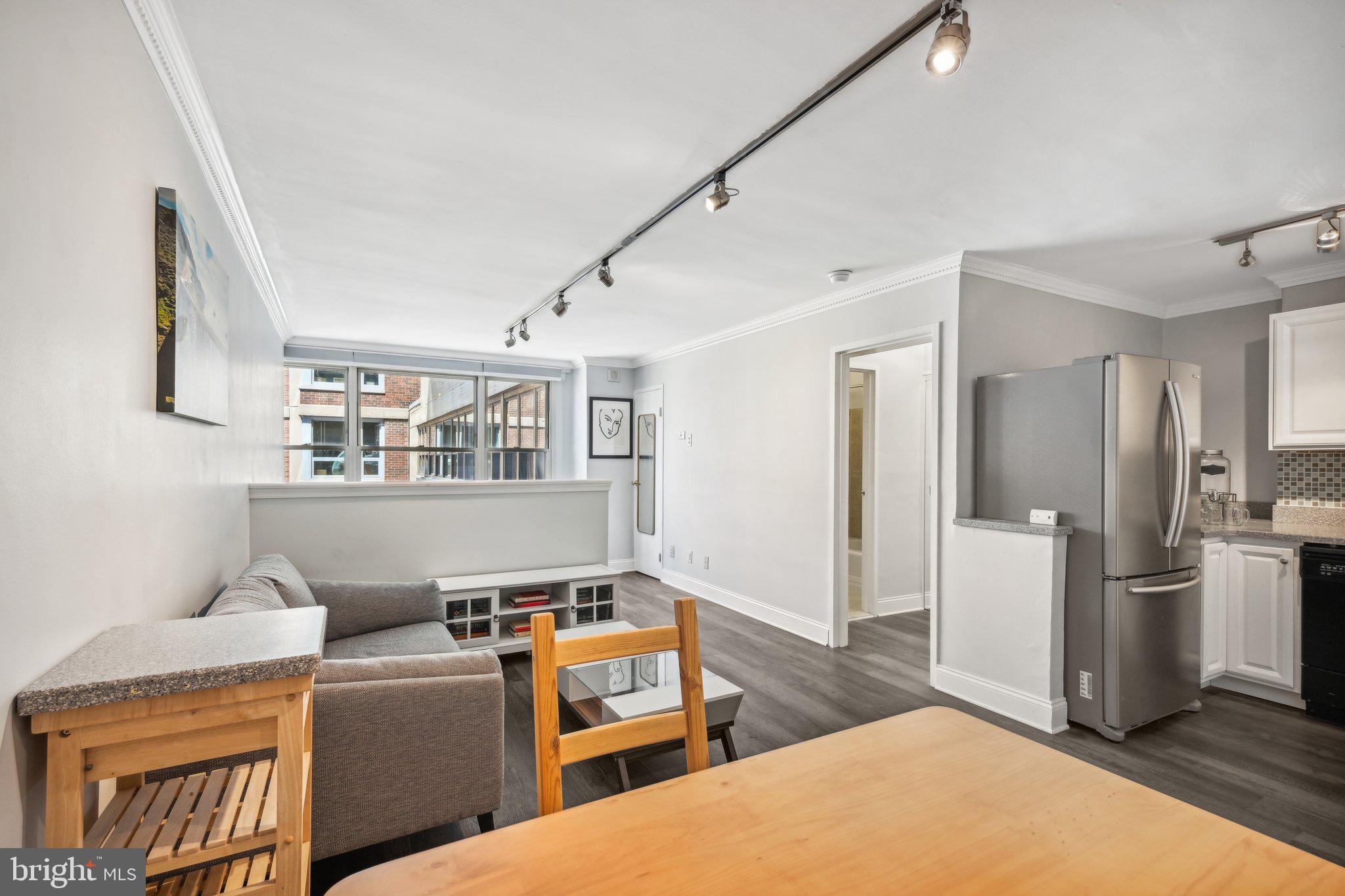 1810 Rittenhouse Square, Unit 1407 Philadelphia, PA 19103 - Photo 21 of 43 Gallery Image 21
